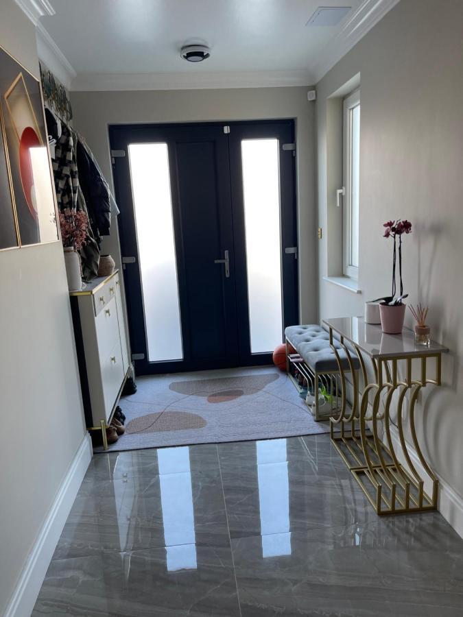Modern Huge Double Room With Private Bathroom In Colindale Edgware Exterior photo